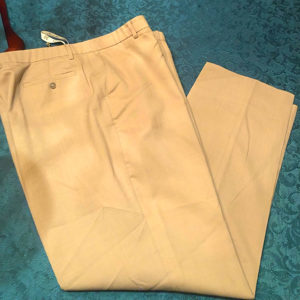 J&F Mens dress pants. 44 waist